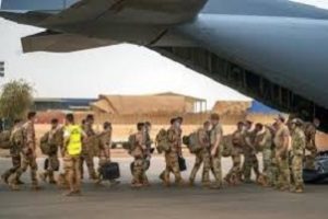Présence des troupes françaises en Afrique : réactions à Abidjan