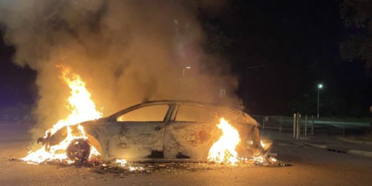 France/Émeutes : troisième nuit de violences, 667 personnes interpellées