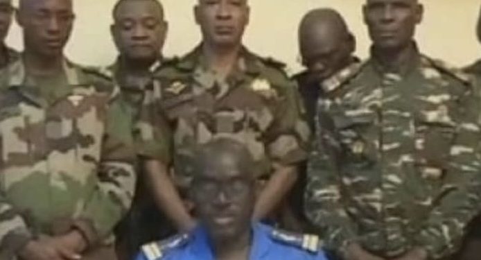 Niger: les militaires au pouvoir demandent un dialogue avec la Cédéao
