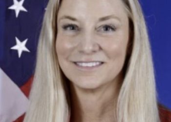 L&rsquo;ambassadrice américaine met en garde contre les dangers de l&rsquo;immigration clandestine aux États-Unis