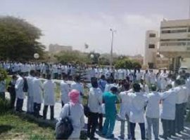 Le Syndicat des Médecins Résidents révèle ses revendications et menace d’intensifier son élan de protestation
