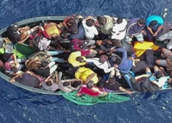 Près de 1500 migrants africains arrivés aux Canaries pendant le week-end