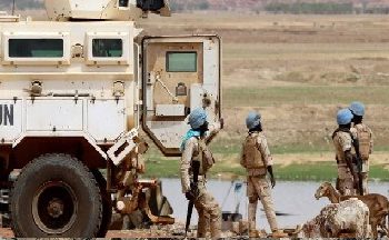 Mali: sept nouveaux Casques bleus blessés par un engin explosif (ONU)