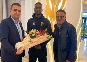 CAN 2023 – Mauritanie : La Tunisie s’excuse au blessé Abdallahi Mahmoud et lui remet un bouquet de fleurs