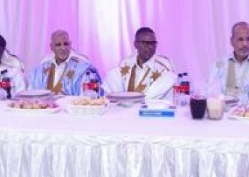 Paradoxalement : Le Premier ministre offre un diner somptueux aux députés sur le dos du contribuable