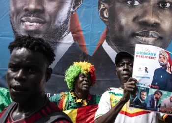 Sénégal: les opposants Sonko et Faye sont sortis de prison, liesse à Dakar