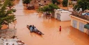 La crue du fleuve Sénégal et ses désastres économiques incitent l’OMVS à la recherche de solutions aux changements climatiques