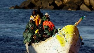 Canaries : enquête ouverte pour « omission de porter secours » lors d’un naufrage qui a fait au moins 36 morts