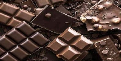 Femmes : Une consommation moyenne de deux carrés de chocolat noir par jour impacte favorablement la longévité