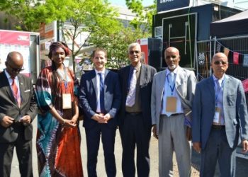 Inauguration en grandes pompes du pavillon Mauritanien à la Foire de Paris