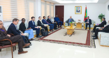 Nouakchott : un groupe d’investisseurs britanniques s’entretient avec le Chef du Gouvernement Djay
