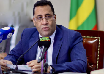 Mauritanie : les projets d’infrastructure dans les secteurs portuaire et logistique, énergétique et numérique avancent de manière significative, selon le Premier ministre