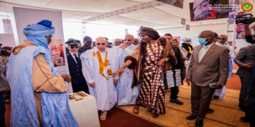 Le Président de la République visite l’exposition des Journées Nationales de l’Artisanat Mauritanien 2025