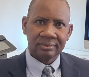 Le Président Mamadou Moustapha Bâ reçu par le Chef de l’État pour un échange sur les enjeux politiques et fonciers