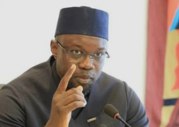 Sénégal: le Premier ministre Sonko rejette l&rsquo;idée d&rsquo;une «restructuration» de la dette