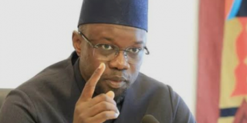 Sénégal: le Premier ministre Sonko rejette l&rsquo;idée d&rsquo;une «restructuration» de la dette