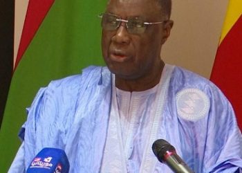 Le dialogue est une page blanche que nous écrivons ensemble.