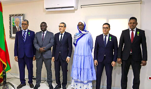 Le Gouverneur de la Banque Centrale de Mauritanie décore des cadres et employés de l’institution
