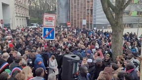 « Il était venu chercher son pain en France » : colère au rassemblement en hommage à El Hacen Diarra, mort en garde à vue à Paris