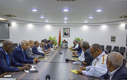Le Premier ministre appelle les acteurs publics et privés du secteur des pêches à une coordination renforcée