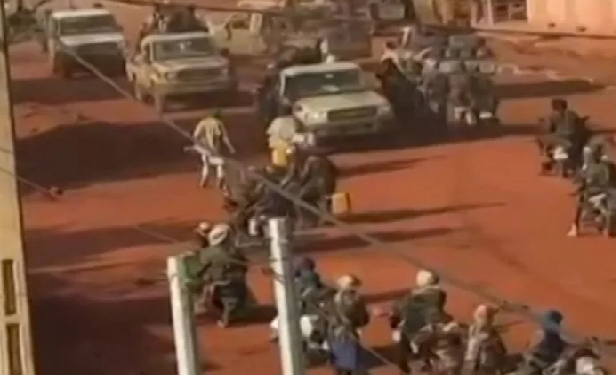 Des militants islamistes et des séparatistes revendiquent des attentats au Mali