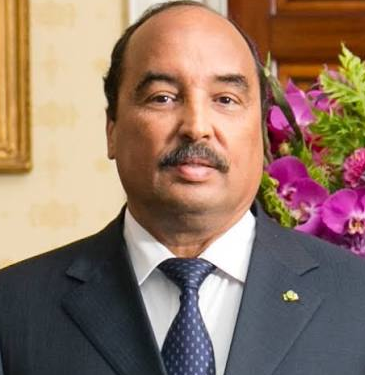 Mauritanie : Évacuation sanitaire rejetée, Ould Abdel Aziz saisit le président Ghazouani par écrit